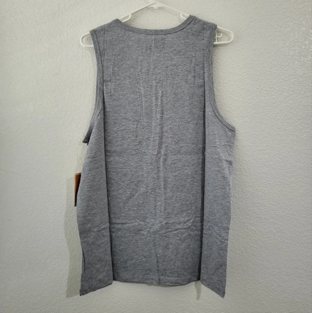 Men's‎ Reef Sun Fade Gray Sleeveless Tank Top with Screen Print Pocket